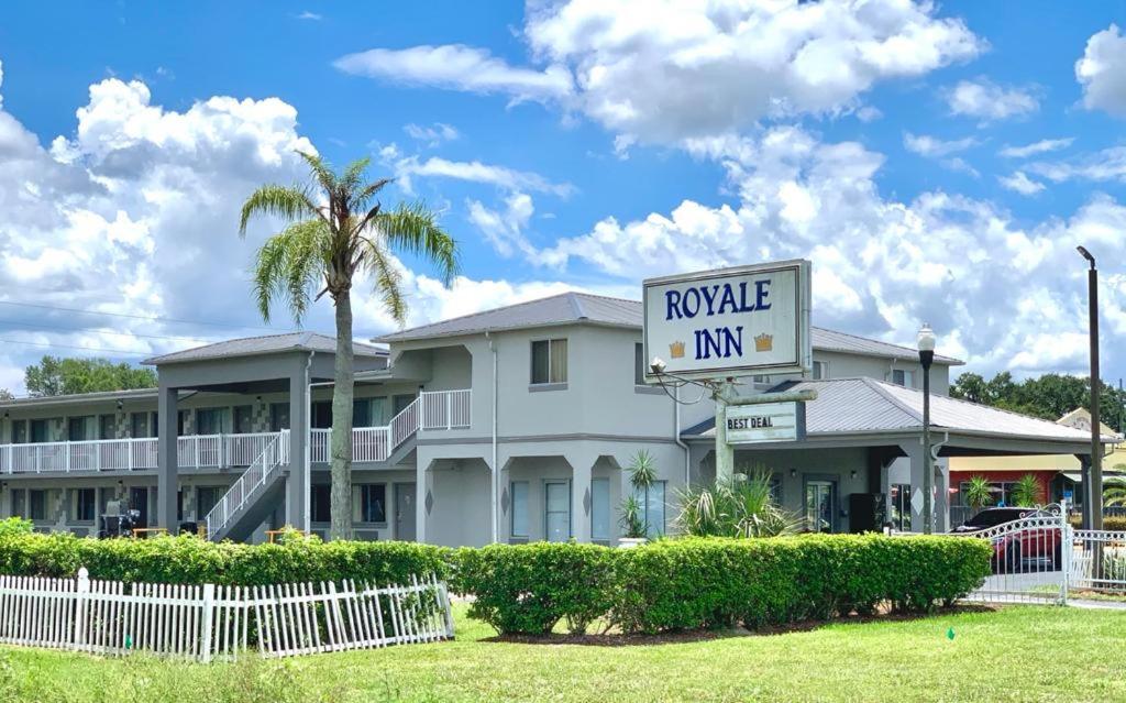 Royale Inn